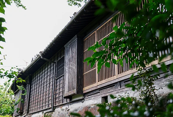 別角度からの母屋