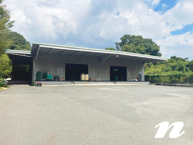福岡IC約2.4km｜福岡県篠栗町の倉庫で50坪の保管スペース 即入庫可！高床式・大型車対応